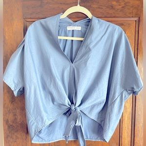 Hackwith Design House short sleeve tie front shirt.